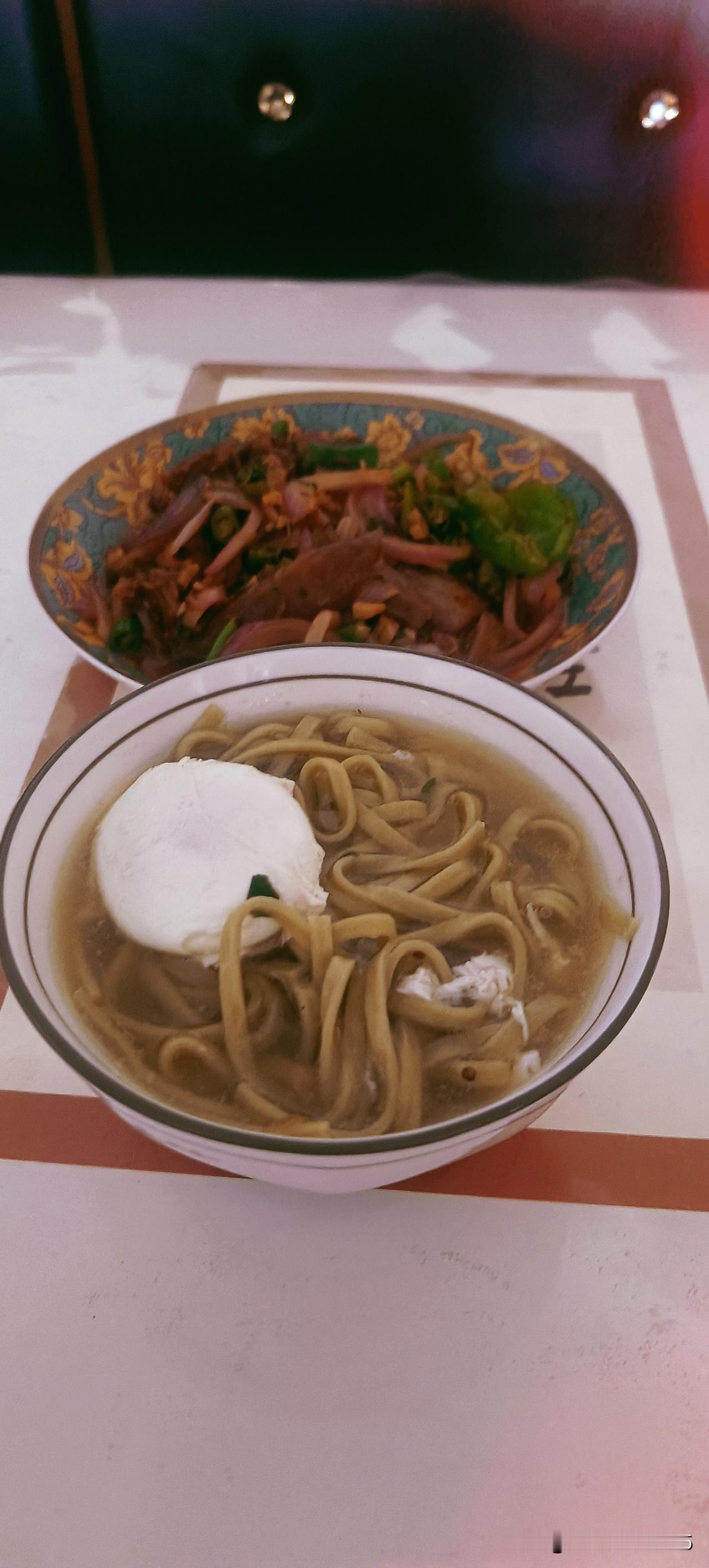 得了糖尿病唯一的好处就是真的很省钱，因为什么都不能吃，什么也不敢吃，什么都不能吃