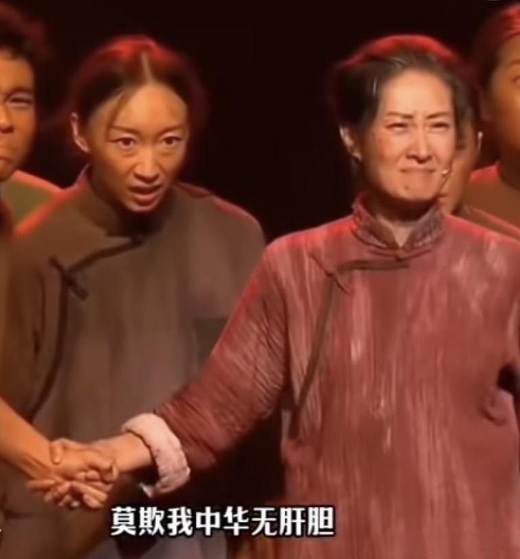 不依附男人后她活成了女人的榜样[赞]大家都知道，刘敏涛有一段失败的婚姻，跟