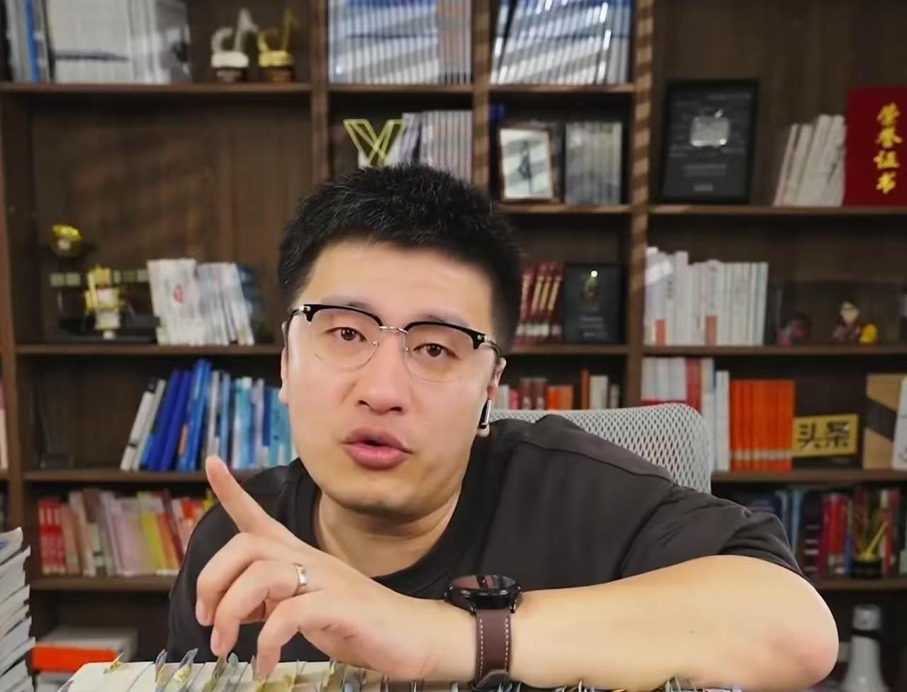 遗憾，真的太突然了！张雪峰居然走了，刷到那条新闻的瞬间，我本人都愣住了！现