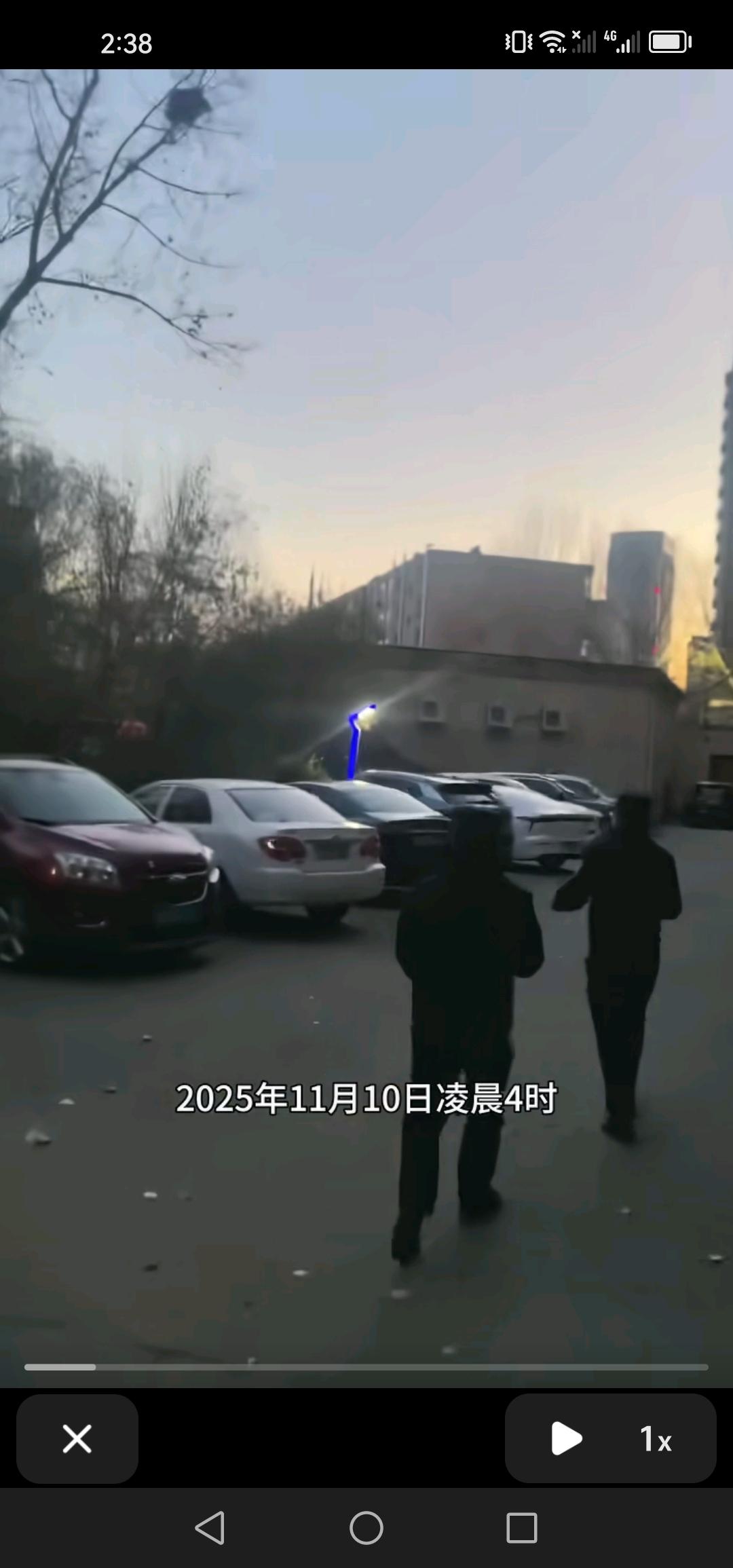 坐标吉林市，11月10日，市区内惊现野猪。为保障群众安全，警方果断将其击毙。2