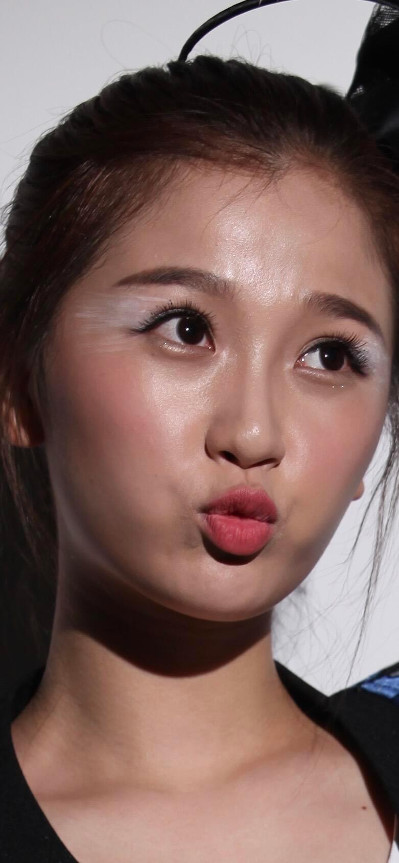 虞书欣早期可爱十足美的​​​