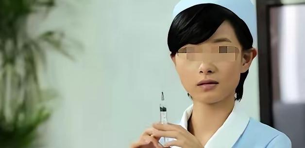 2002年，护士周华突然在医生李仁强的脖子上扎了一针，还嬉皮笑脸地说：“跟你开个
