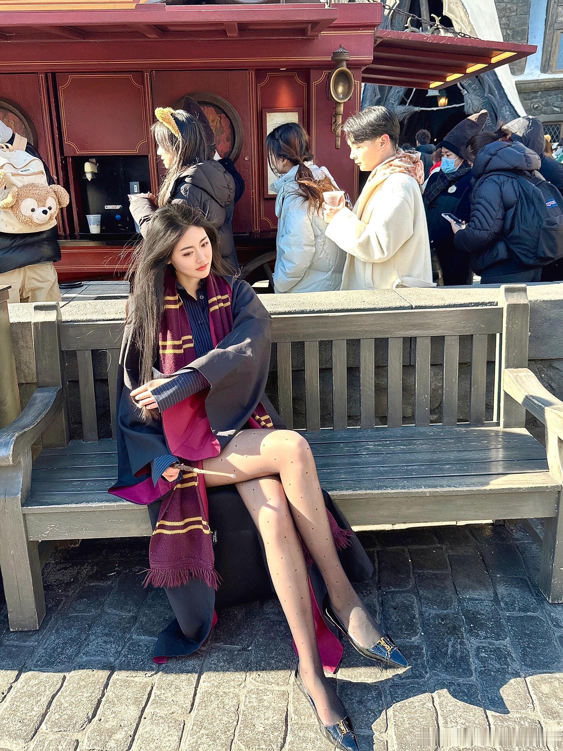穿丝袜的魔法师～​​​