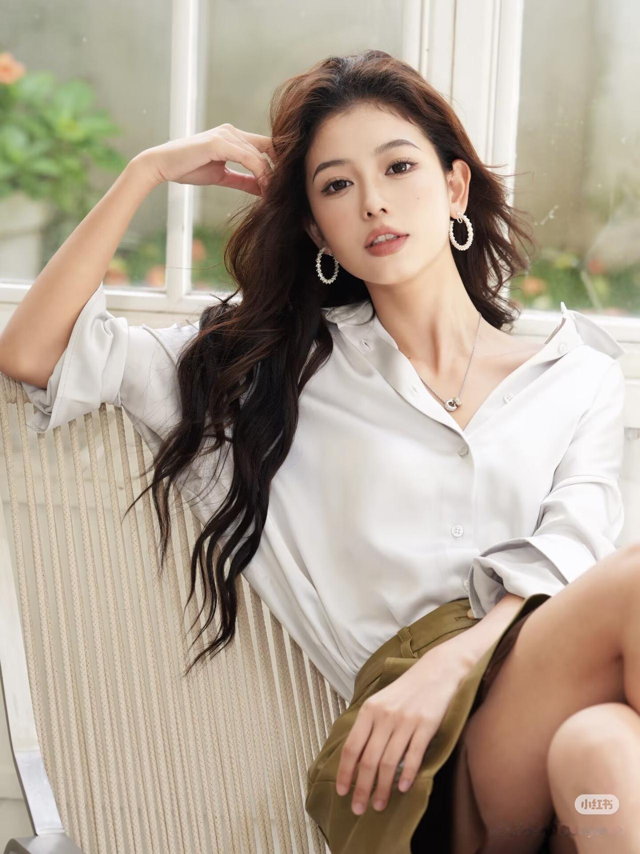 六句话让男人用行动爱你————第一句：我确实对你有好感，但是我必须先看到你的诚