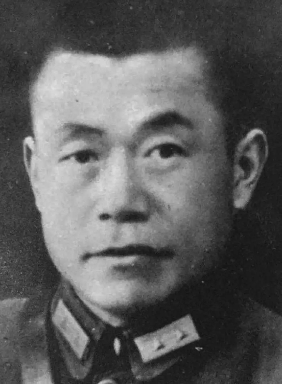 1978年，邱清泉之子借赴美探亲，以“蚂蚁搬家”方式，彻底离开了上海。1978年