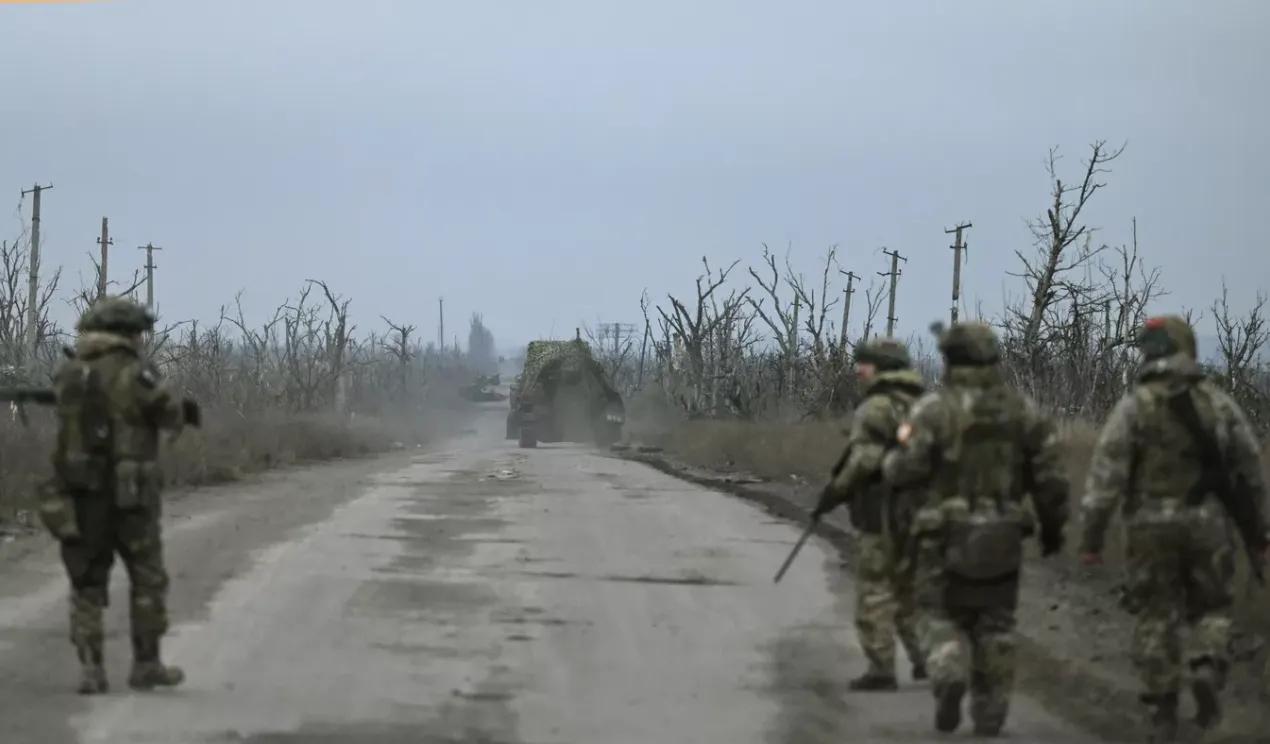 【俄军战果不菲，乌克兰易城又失地】当地时间2026年4月1日，俄罗斯国防部在特