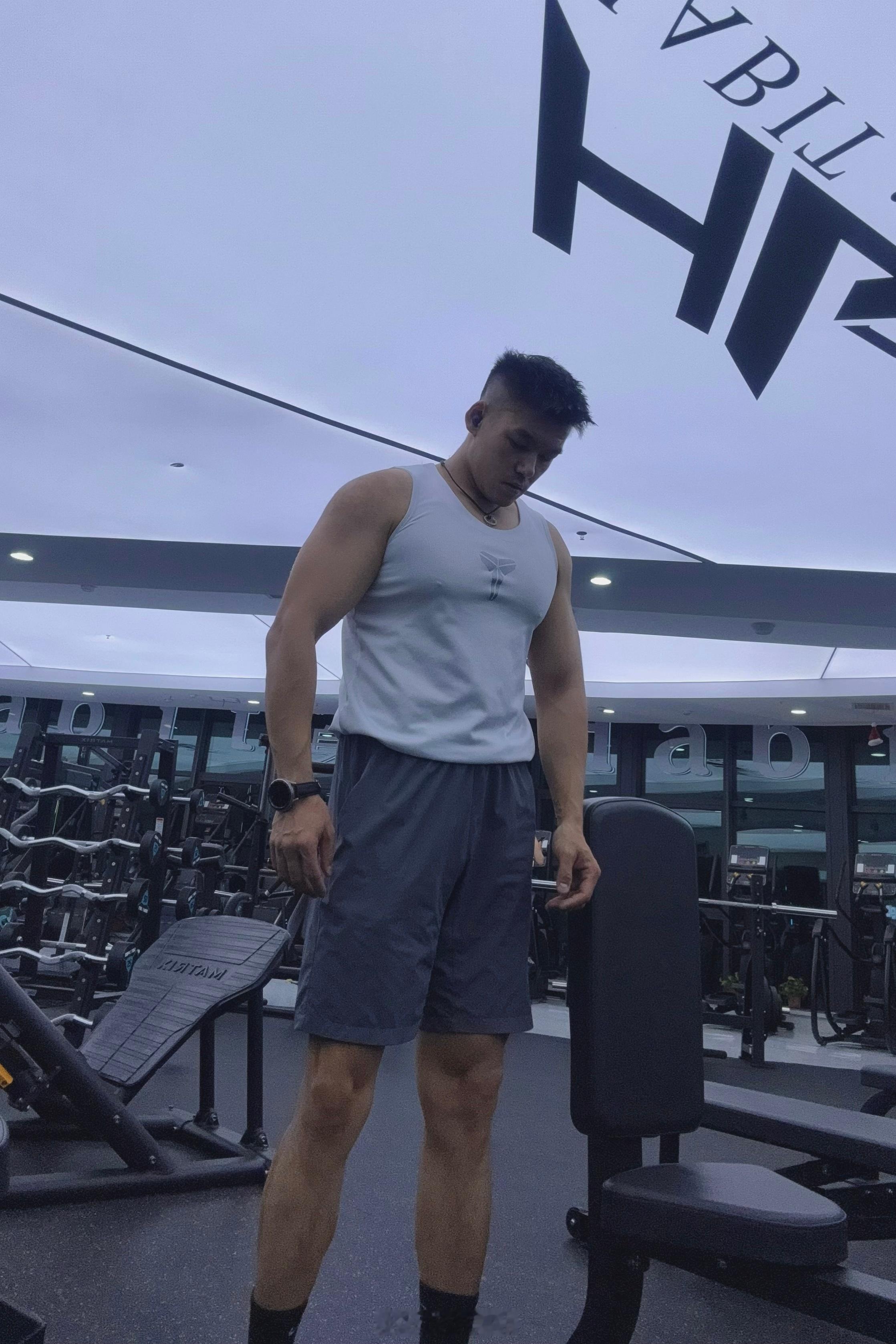 多练1️⃣下好休假健身运动打卡​​​