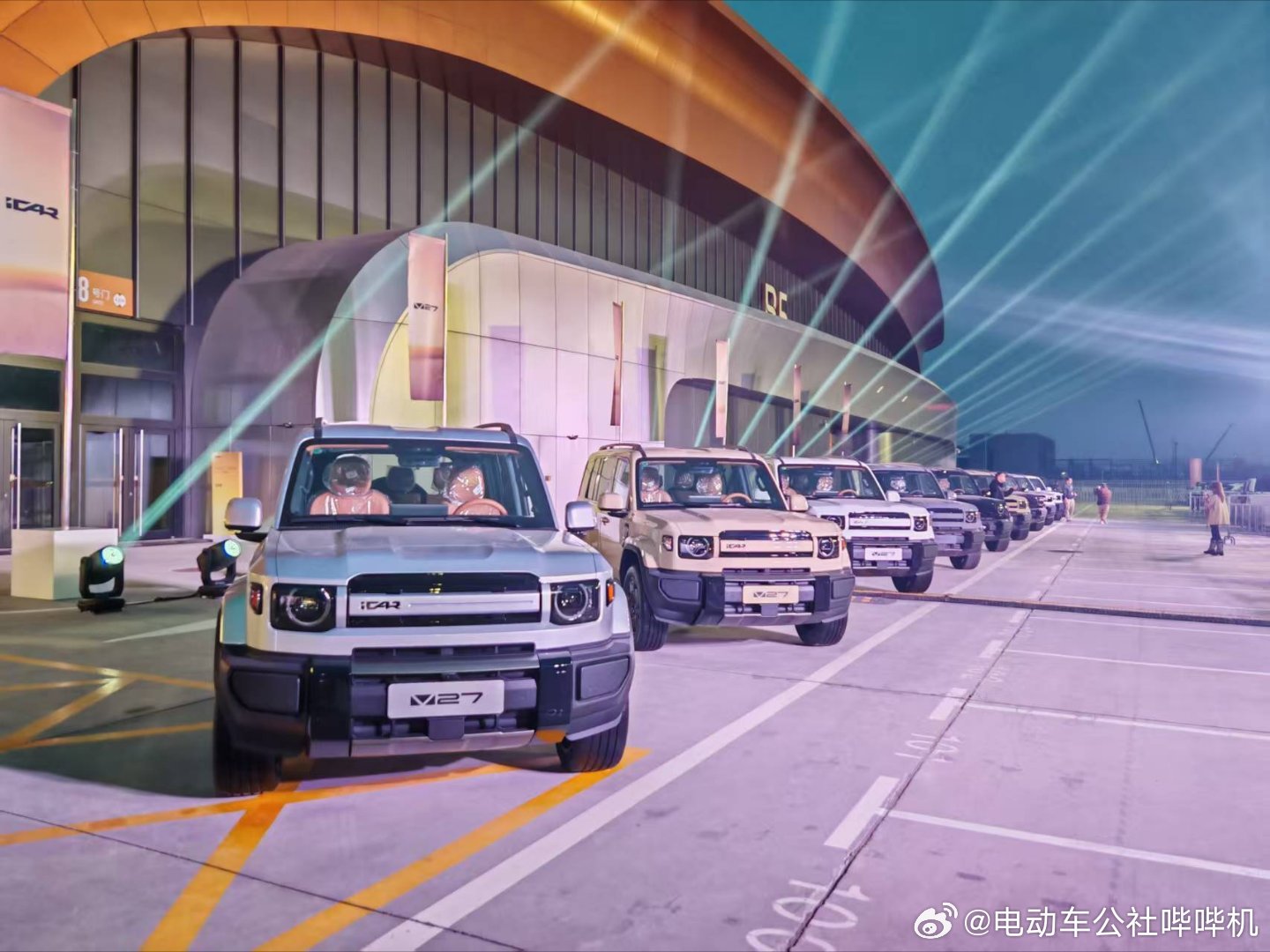 缤果S发布会同时的另一边，iCAR品牌的第二款车型iCARV27也在积极“备战