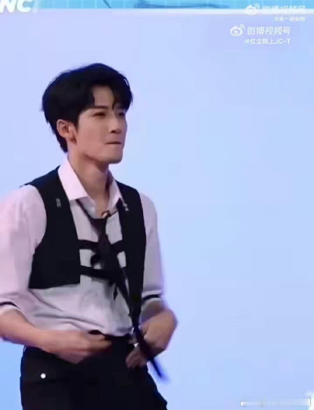 脑补停不下来！那右上方是通关奖励，还是队友的小暗号？快更正片满足我！