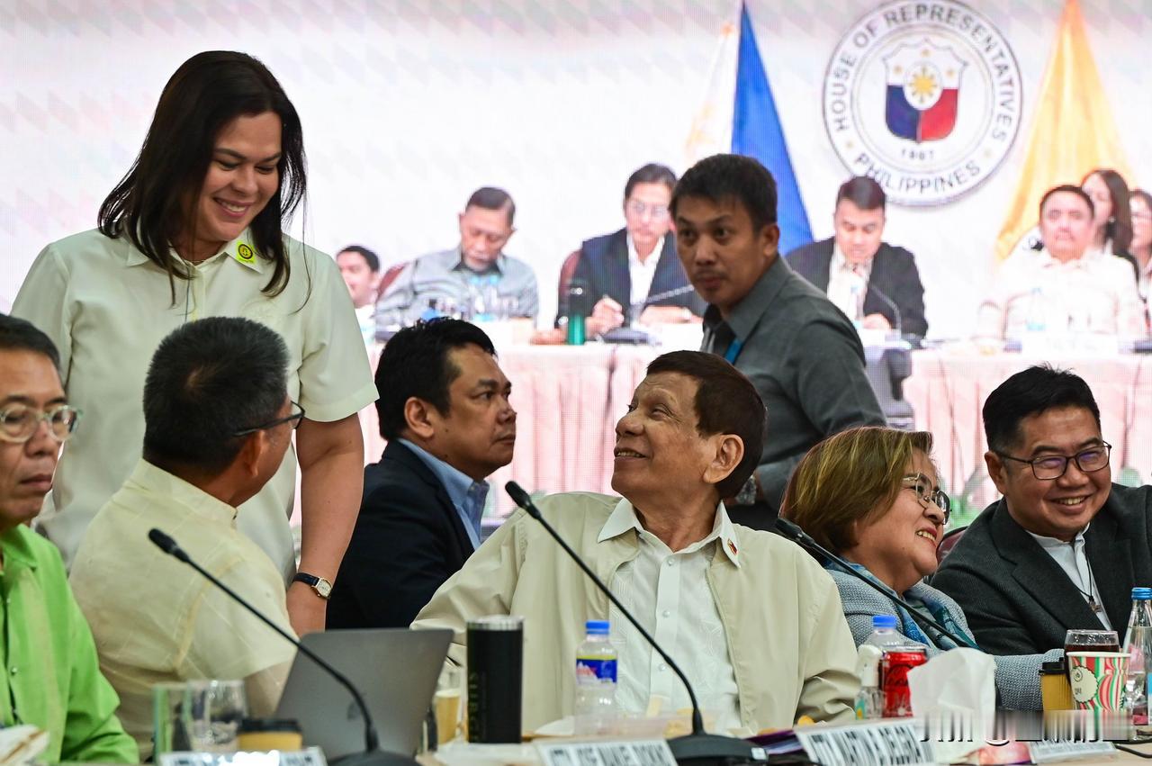 菲律宾副总统莎拉.杜特尔特表示，她希望国际刑事法院能对她父亲、菲律宾前总统罗德里