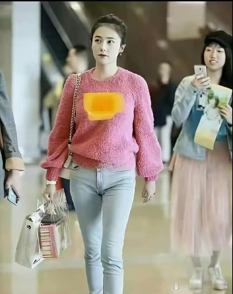 于正眼光太绝！白鹿还没走红时，颜值就已经足够出众