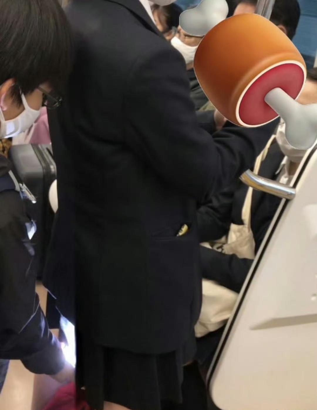 日本小学生偷拍女生裙底又上热搜了，你们知道为什么日本的苹果手机拍照，是关不掉咔嚓