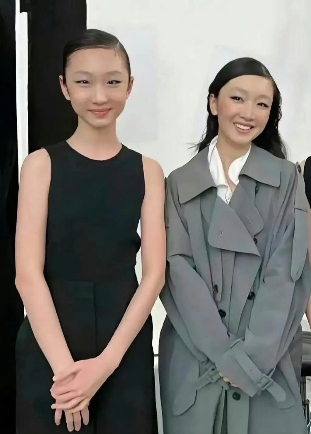 傻傻分不清哪个是周冬雨，哪个是替身了