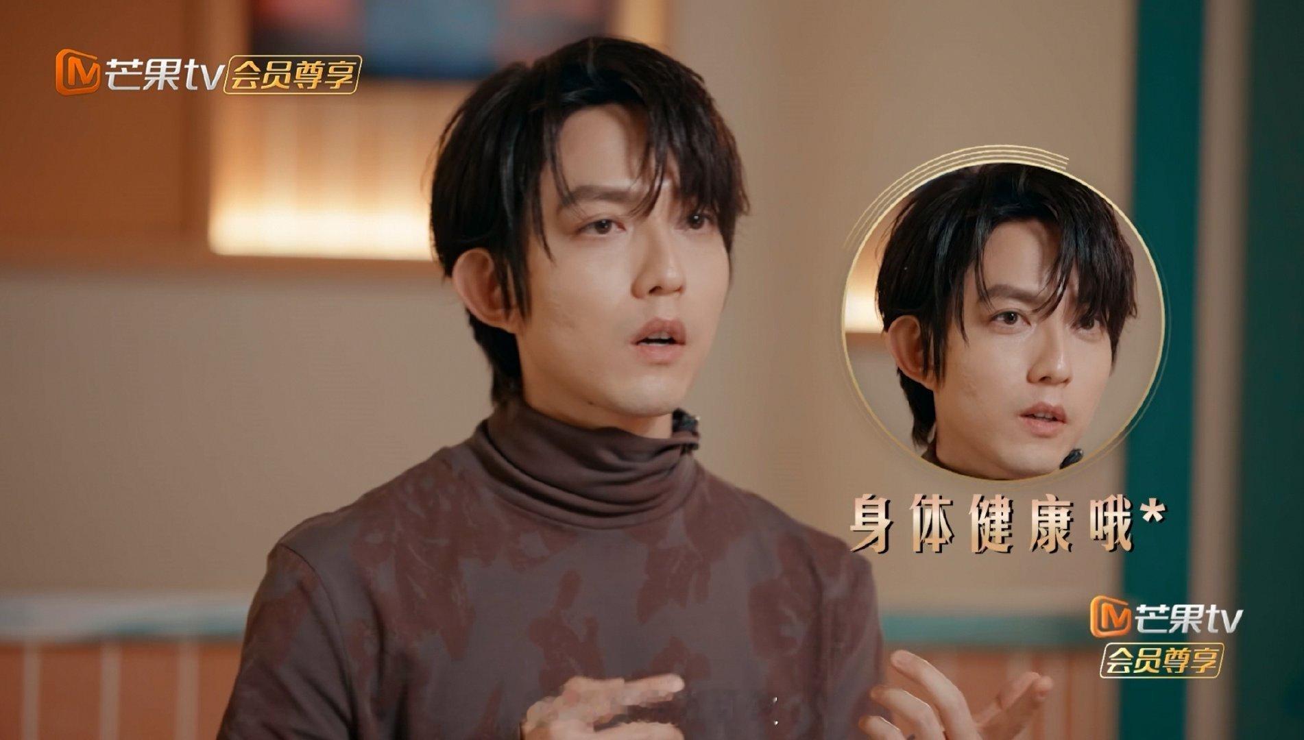 谁被林宥嘉戳中了！为了不让歌迷担心，竟用健身腹肌照“吓吓”大家，年近40的他又唱