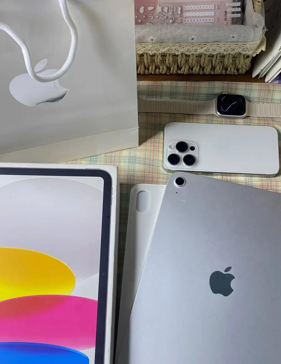 iPad到手后第一件事iPad到手后第一件事防止掉电快！用得更顺心！1、