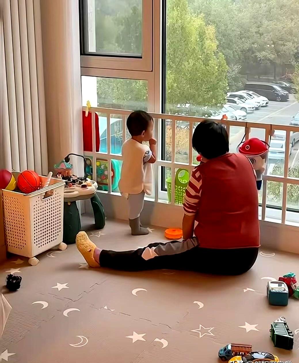 看到这事儿，真让人无言。王阿姨63岁，退休后爱跳广场舞，本想替女儿带娃一个月，