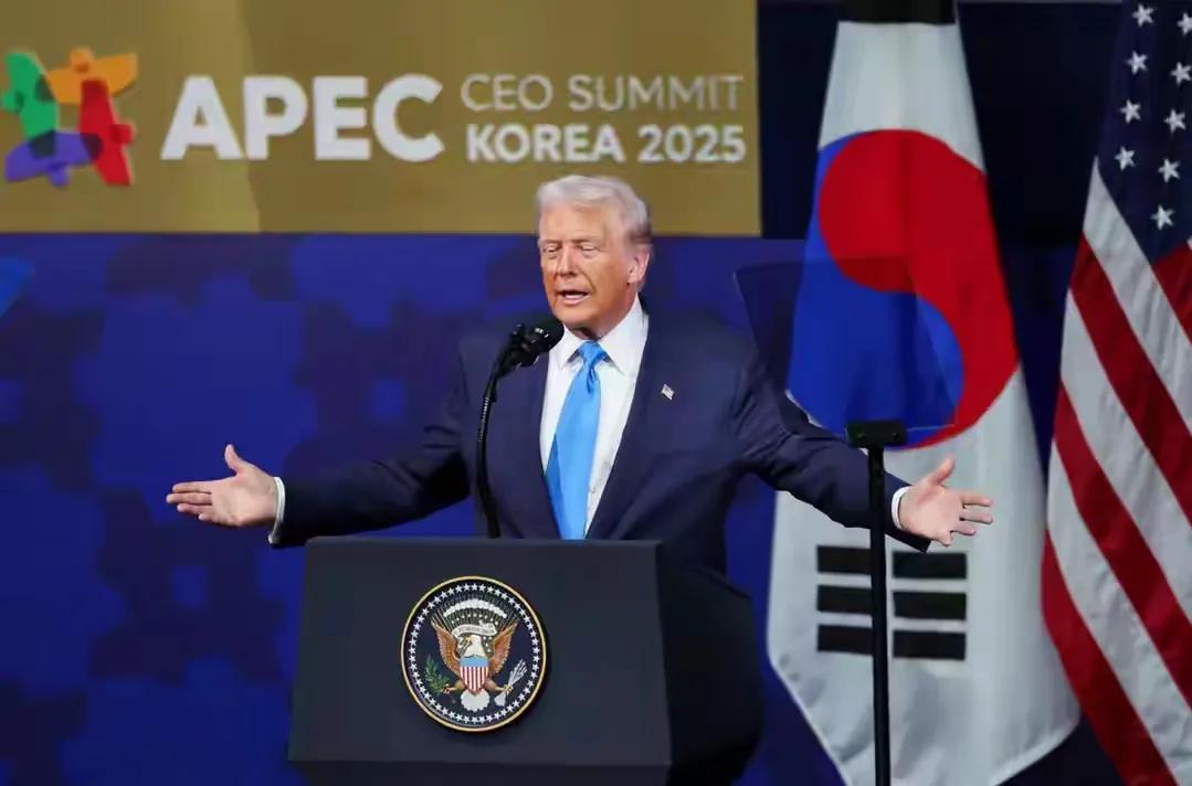 10月30日,当中方专机降落在韩国釜山机场时,西方观察家们早已在战略报告中写下预