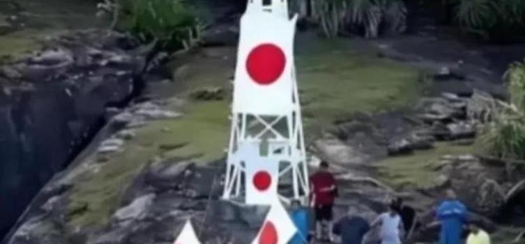 现在才算彻底明白：中日闹得再凶，钓鱼岛上那座灯塔也绝对碰不得。因为它不是普通航标