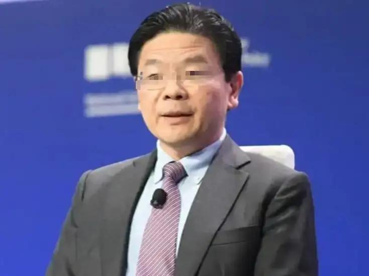 果不其然。新加坡这边有了新动静。他们的一位主要领导人飞去了印度，跟印