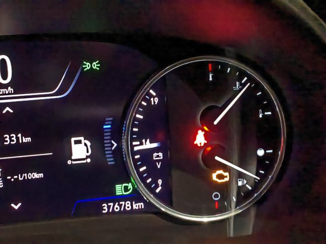 4年的君越开始不省心了21款君越尊贵，20年12月上牌，行驶37678公里。最