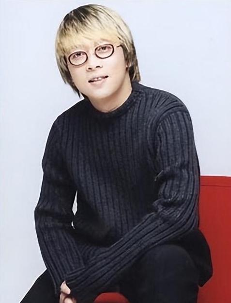 1997年，台湾歌手张雨生发生车祸，抢救24天后，不幸离世，女友黄慧玲发