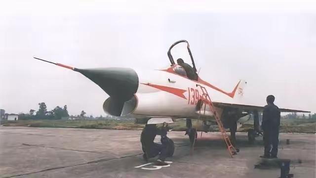 FS，他们取的绰号“腮腺炎”，我看到过黄皮的。