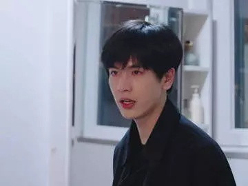 这个🐮🐮怎么莫名其妙像王安宇。。​​​
