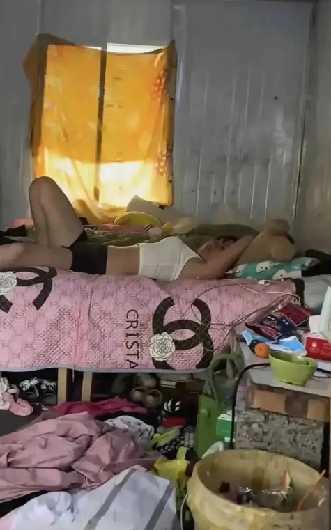 这样的女生，不要彩礼也没多少人愿意娶吧。