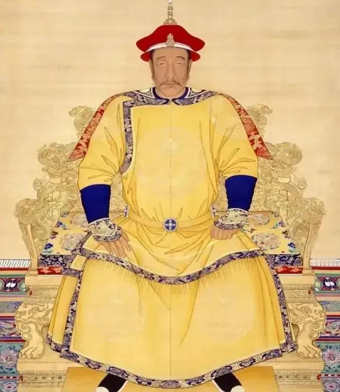 1972年的某一日，内蒙古有一位农民正在田间辛勤劳作，忽然一声闷响传来，他看到不