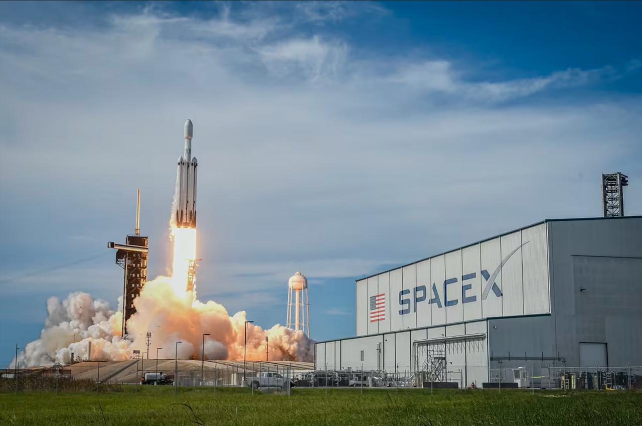中国内地和香港投资者被禁止参与SpaceXIPO这是一次有侮辱性的单边围堵！
