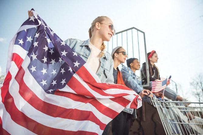 为什么有钱人不移民中国？明明治安优于美国，背后真相令人心酸。在很多国际榜单里