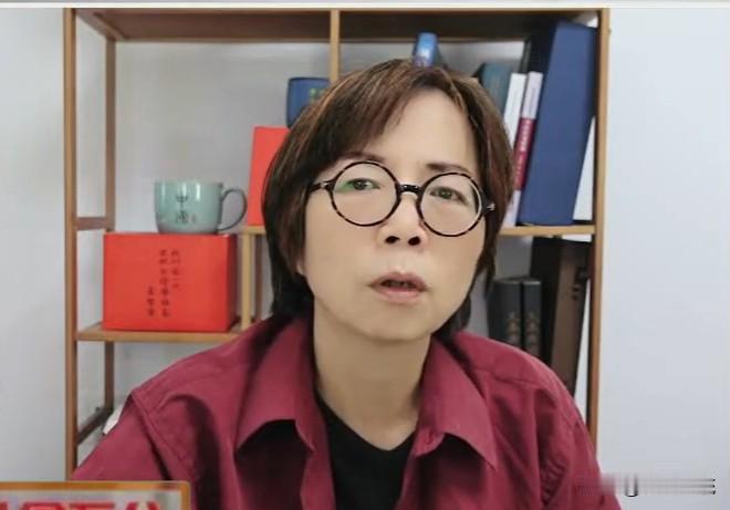 黄智贤：“台湾将来还是会走向蓝绿两党”媒体人黄智贤近日持续批蓝挺绿，昨天（2