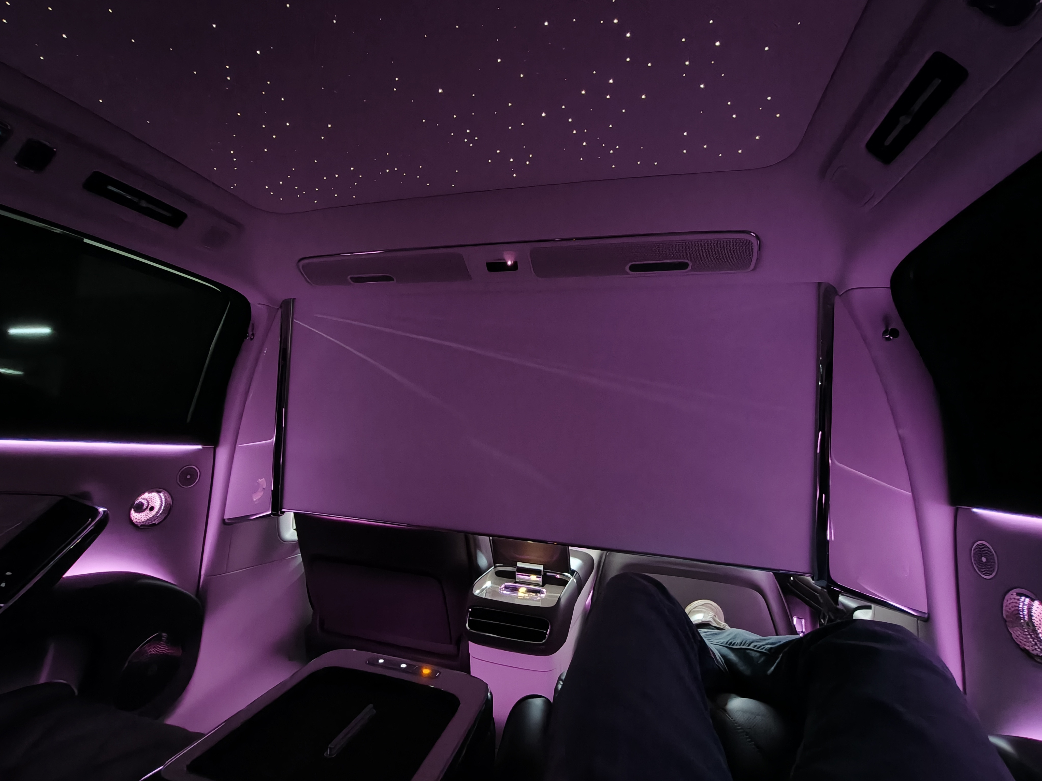 在车里午睡了半小时，没有车能比这个舒服了