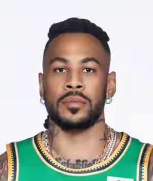 众所周知，辽宁男篮本赛季最弱的就是内线，自从大韩退役以后，莫兰德在辽宁男篮内线独