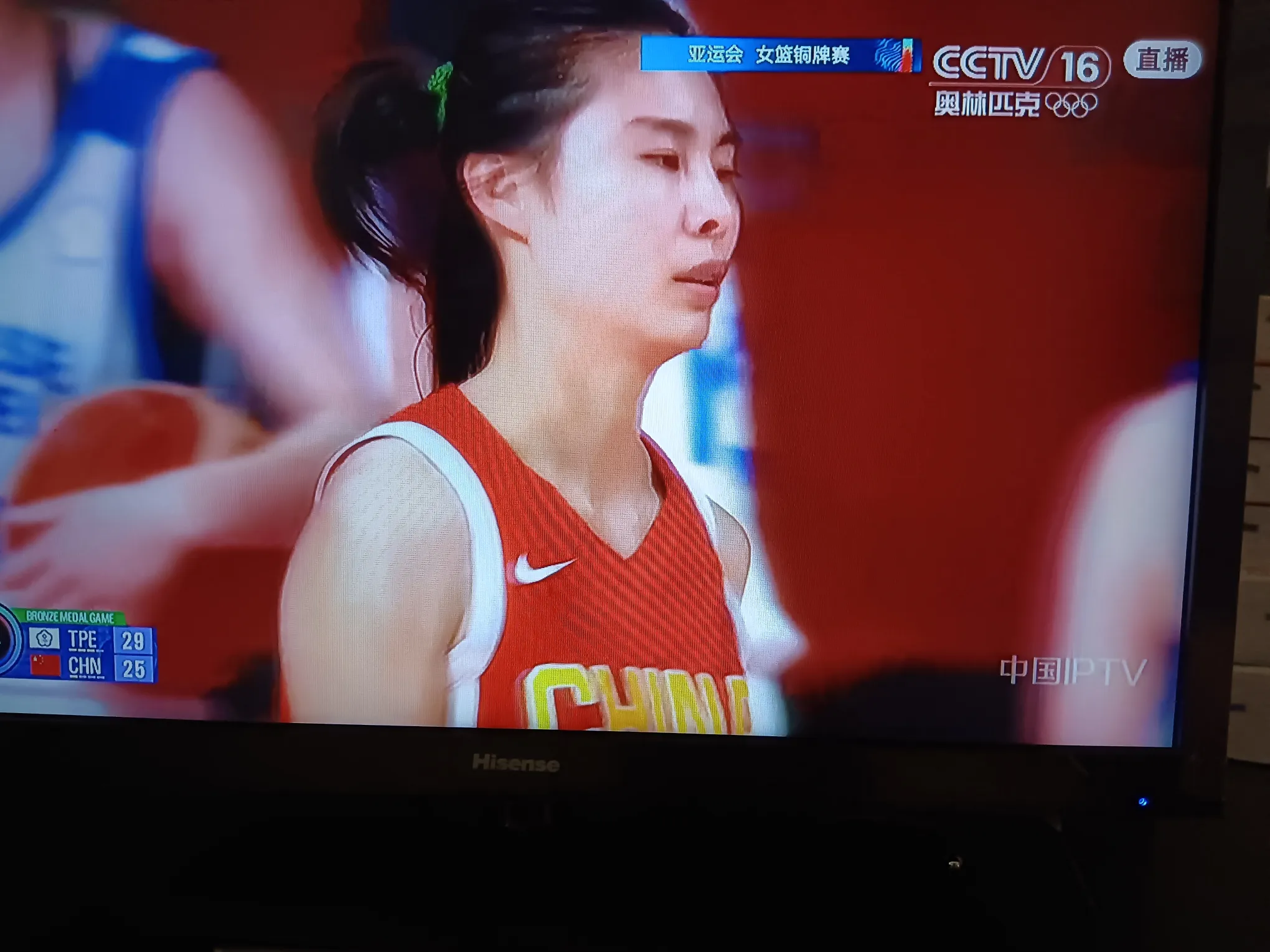 澳洲的篮球很发达吗？为什么中国球员总爱去那儿打球。咋不去WNBA呢。王思雨年龄太