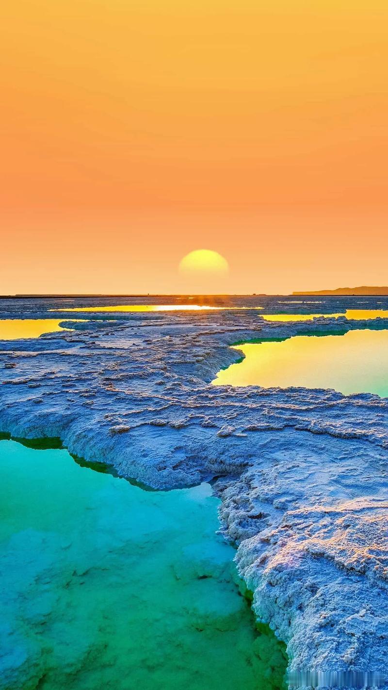 生肖鼠的朋友注意啦！🐭在即将到来的2026年，你们将面临一个挑战：阑干星的影响