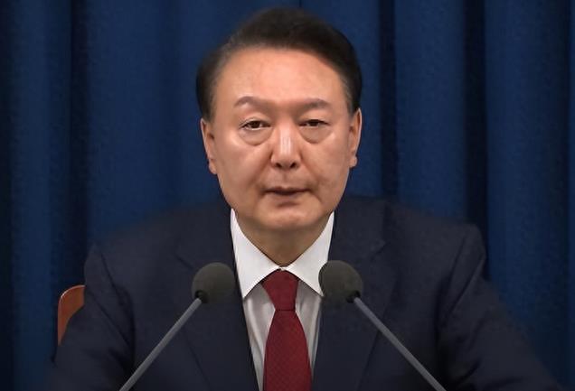 沉默5天后，尹锡悦做出决定，不会提前下台，<em>执政党</em>态度变了