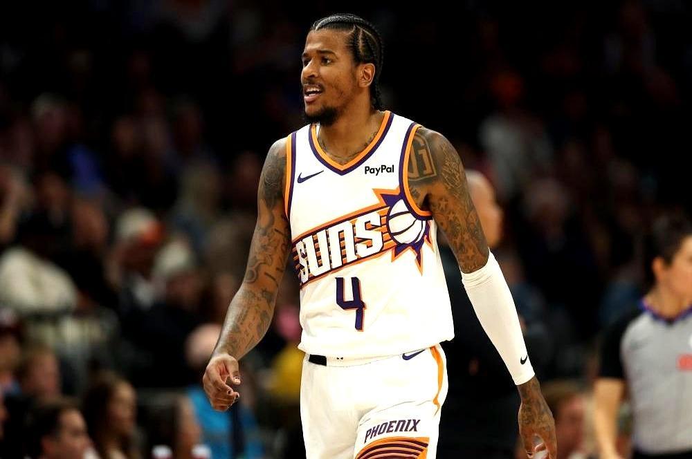 躺俩月，刚打14分钟太阳把76人按在地板摩擦，116-110，分差不大，节