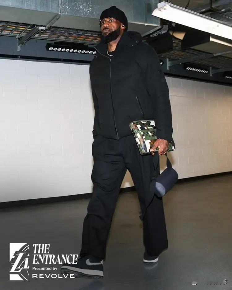 ESPN的预测真是让人惊呆了！明天湖人将会在客场挑战奇才，今天ESPN对于明天这