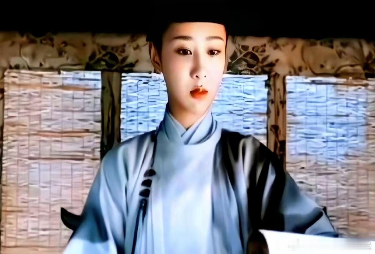 “男主没了，1.2亿打水漂？”——《青簪行》补拍消息一出，弹幕先炸锅。腾讯偏要赌