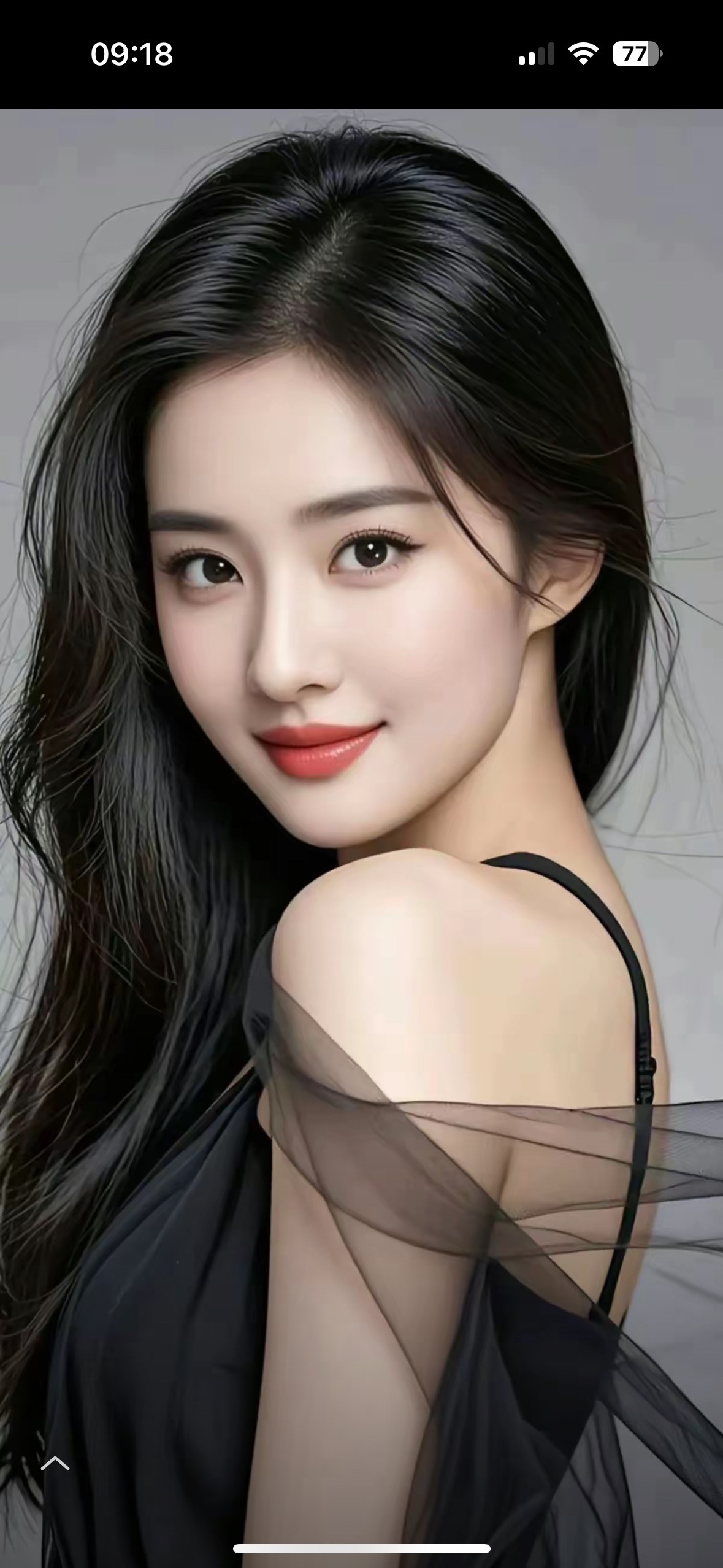 温柔黑发，甜美笑容，气质女神，优雅迷人