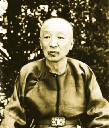 1916年，清末首富“盛宣怀”去世，留下大约1300万两的遗产。然而，42年后，