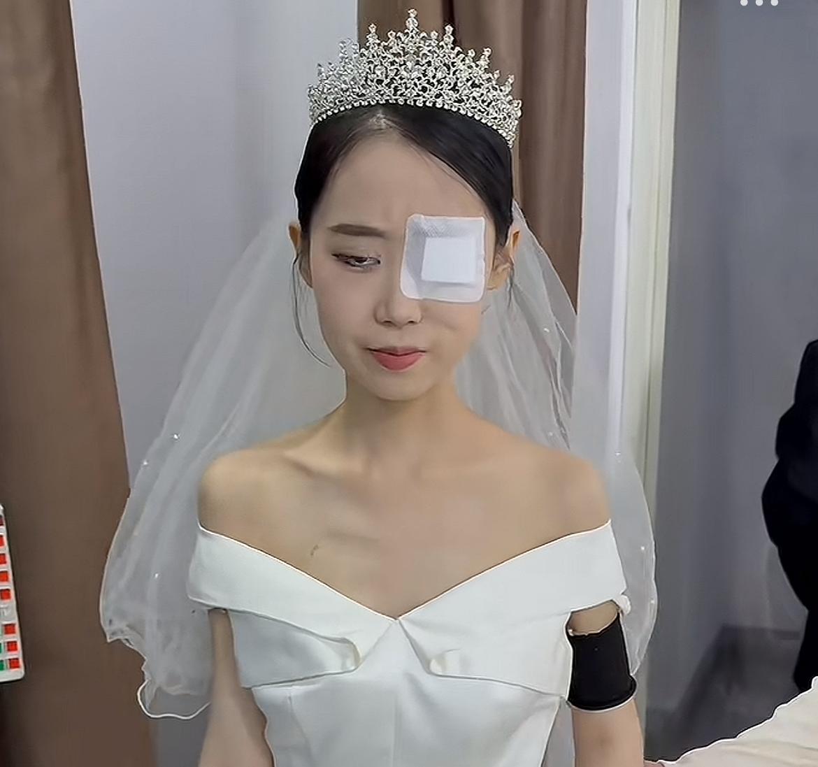 走吧，这次真的不用受罪了，也许这样的突然对于她来说，真的是一种幸运。8月14号