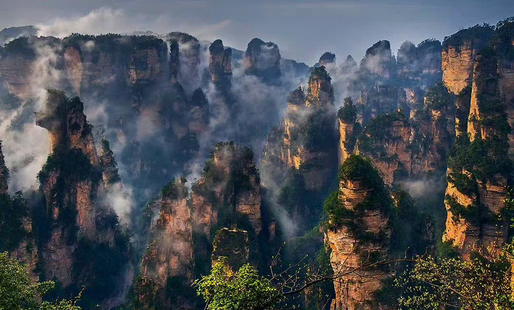 张家界，每一座山峰，都像一幅美妙的画；每一湾碧水，都像一首优美的诗！​​​​