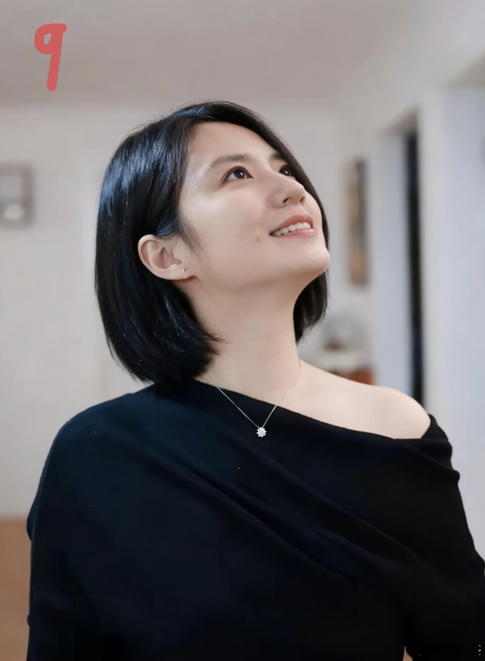 这组仰望星空的镜头，谁拍得最自然？