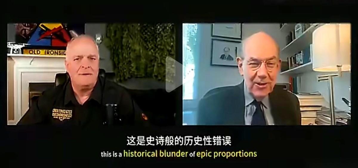 一个美国的顶尖战略学者，米尔斯海默，最近撂下一句狠话：打伊朗，是美国这几十年来，