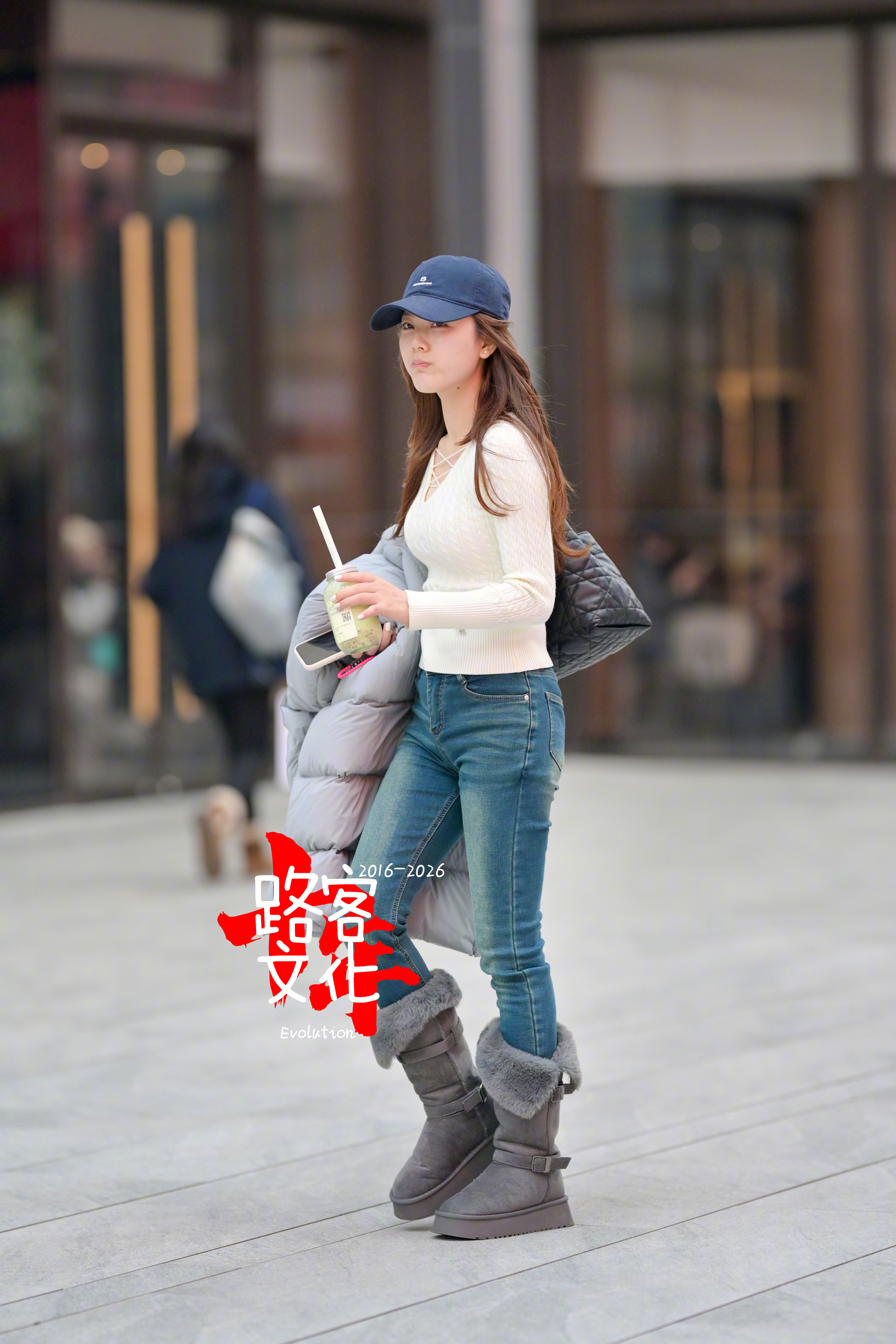 小姐姐身材不错哈！