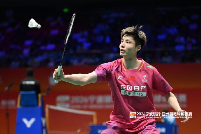 2026亚锦赛8强赛国羽10胜4负，其实只输了2分2026年羽毛球亚锦赛，