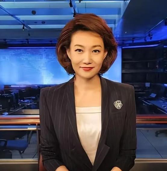 李梓萌说，现在46岁了，还是租房住、没结婚。来北京二十多年一直租房，不是买不起