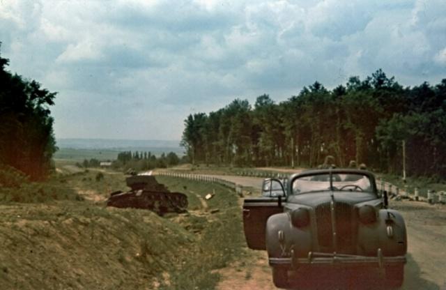 德军进攻苏联的底气在哪里?小胡子的迷之自信，就像现在的老金毛一样。能用闪电空中